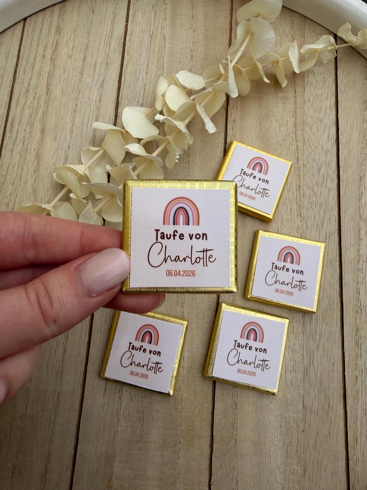 Personalisierte Schokolade (10er Set) Taufe mit Name & Datum – Gastgeschenk Taufe Regenbogen – Kommunion, Konfirmation,