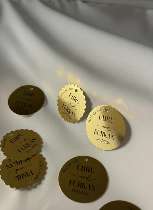 Sözümüz Söz Etiketten personalisiert – Goldene Hochzeitsanhänger mit Namen & Datum – Nişan Nikah Engagement Tags, Gastgeschenk Anhänger