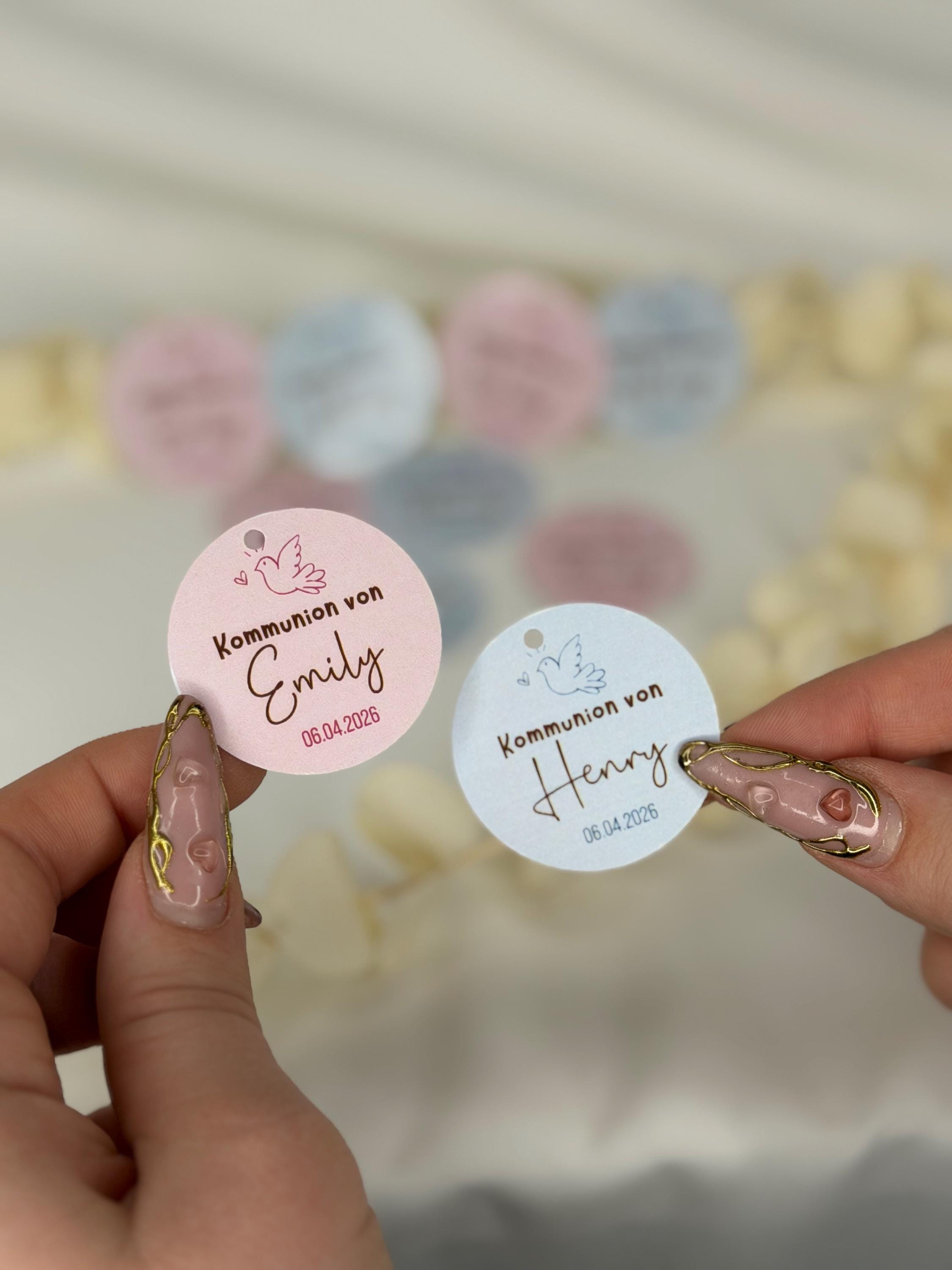 Kommunion Anhänger personalisiert – Etiketten Taufe Konfirmation mit Name & Datum – Gastgeschenk Tags 3,8 cm, Einladungskarten-Anhänger