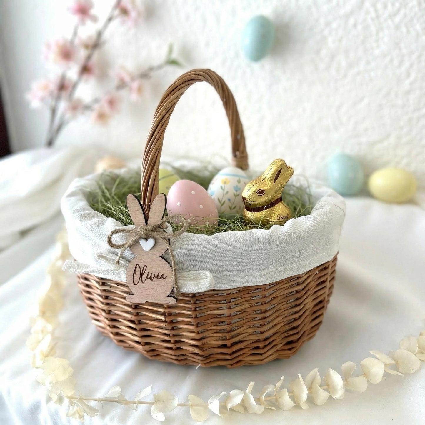 Personalisiertes Osterkörbchen mit Name – Osterkorb Kinder mit Hasen Anhänger & Herz – Osternest personalisiert – Ostergeschenk Kinder –