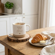 Tasse Ein Becher voller Glück – Geschenk für Freundin Familie – motivierende Kaffee Tasse – Keramik Tasse mit Spruch, Tasse mit Gravur,