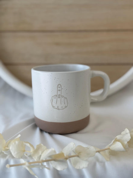 Mittelfinger Tasse lustig – freche Kaffee Tasse – Geschenk für Freunde Kollegen – witzige Keramik Tasse mit Finger – Spaß Geschenk