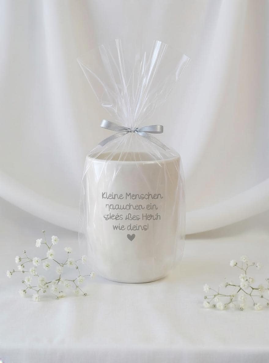 Erzieherin Geschenk Tasse – Hebamme Geschenk – kleine Menschen brauchen ein so großes Herz wie deins – minimalistischer Kaffeebecher