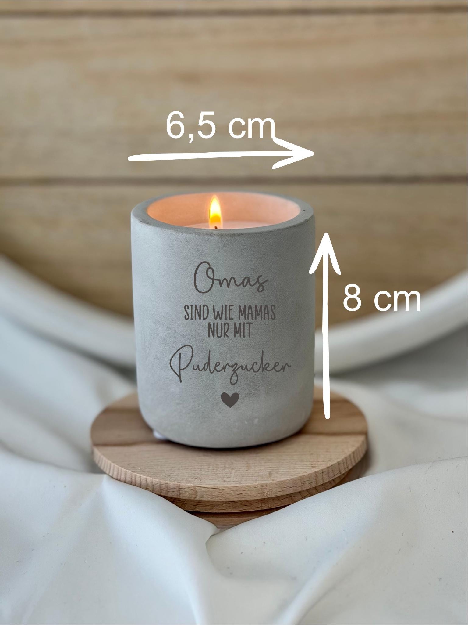 Muttertag Geschenk Oma Kerze – Omas sind wie Mamas nur mit Puderzucker – Betonoptik Kerze graviert Geschenk Oma, Weihnachten, Großeltern