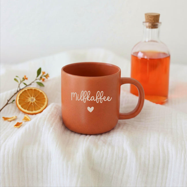Milfkaffee Tasse lustig – freche Kaffeetasse Frau Geschenk Geburtstag Weihnachten Muttertag Kollegin Freundin Becher mit Spruch