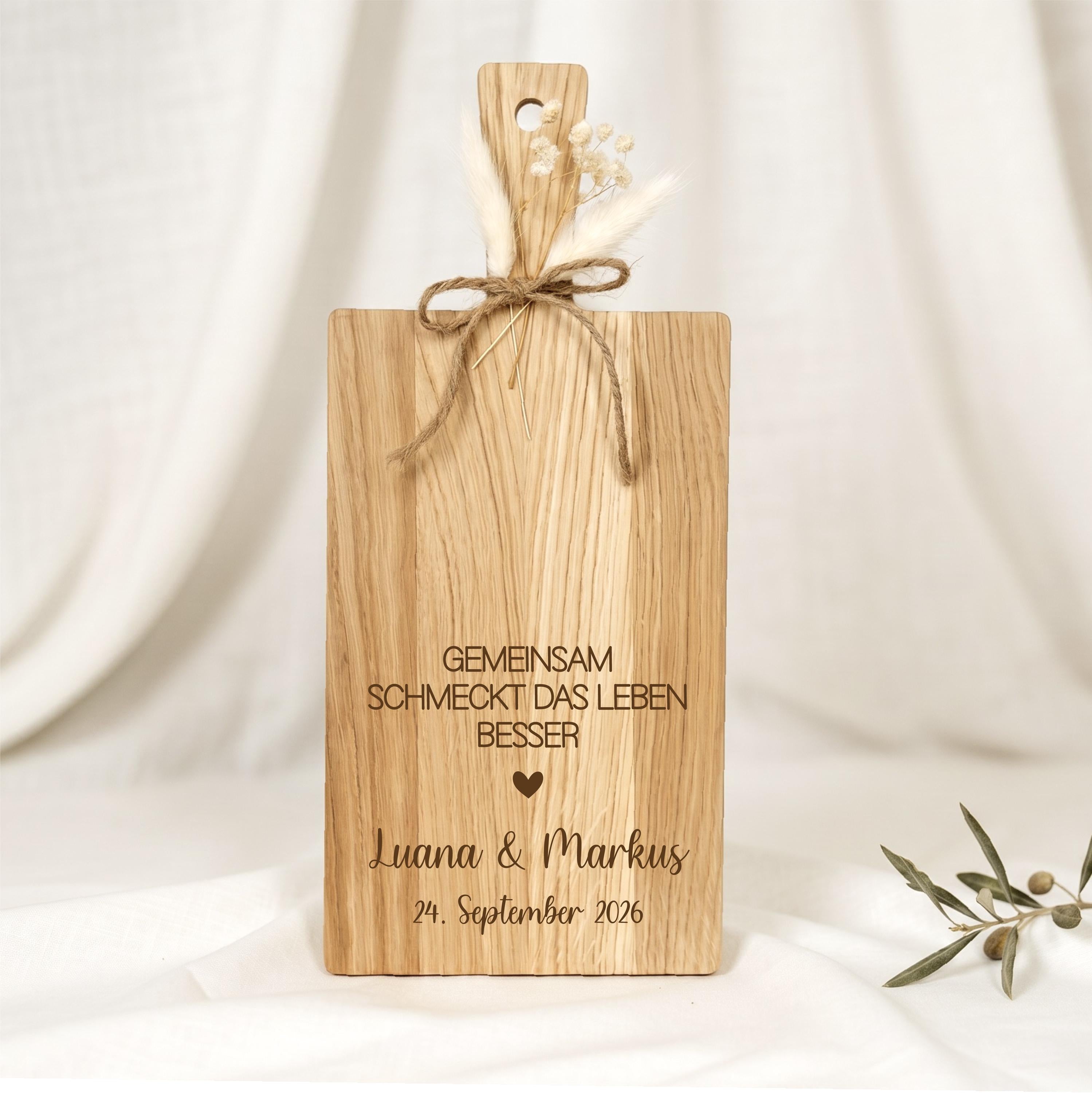 Hochzeitsgeschenk Brett Eiche • Gemeinsam schmeckt das Leben besser • mit Namen & Datum • Geschenk Brautpaar • Holzbrett Hochzeit