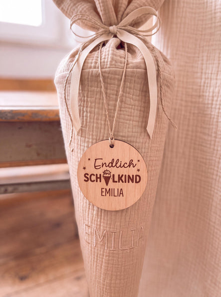 Schultüten Anhänger aus Holz personalisiert – Geschenk zur Einschulung mit Name, Holzanhänger für Schultüte, Schulkind 2026,