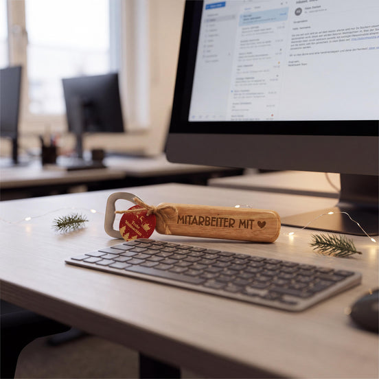 Weihnachtsgeschenk Mitarbeiter – Flaschenöffner Mitarbeiter mit Herz – Teamgeschenk Weihnachten – Geschenk für Kollegen & Team, Mitgebsel
