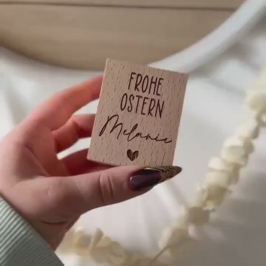 Personalisierter Eierbecher Ostern mit Name, Frohe Ostern Eierbecher Holz, Ostergeschenk personalisiert, Oster Tischdeko, Eierhalter