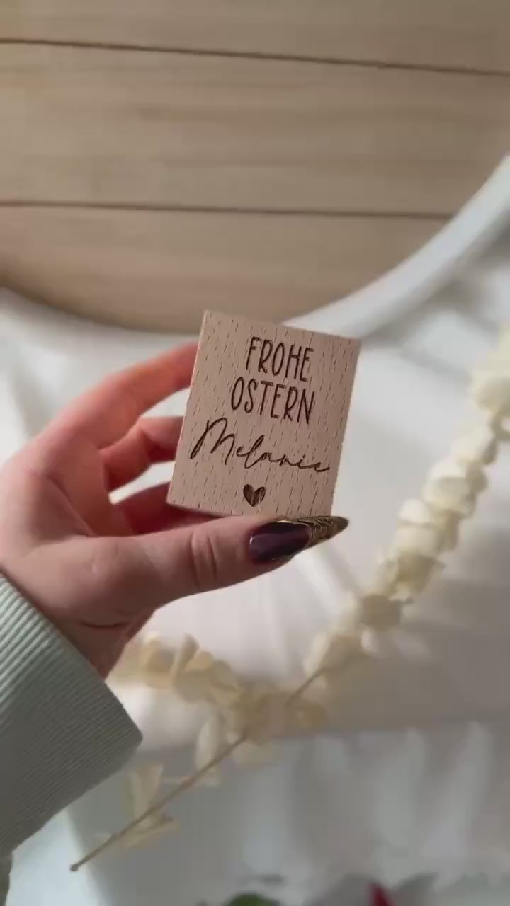 Personalisierter Eierbecher Ostern mit Name, Frohe Ostern Eierbecher Holz, Ostergeschenk personalisiert, Oster Tischdeko, Eierhalter