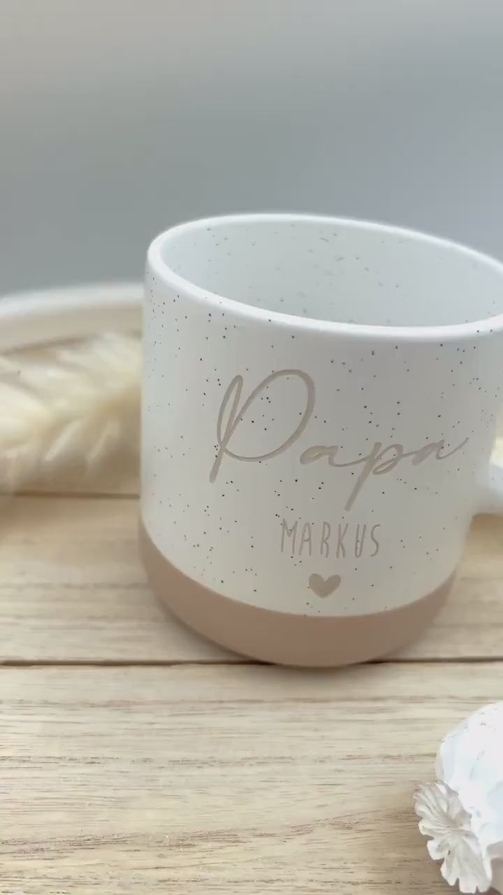 Papa Tasse mit Name & Herz, graviert, personalisierte Keramiktasse, Geschenk für Vater – Vatertag oder Geburtstag, Männergeschenk,