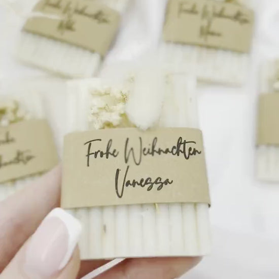 Gastgeschenk Weihnachten Lavendelseife mit Trockenblumen und Wunschaufschrift Seifengeschenk Werbegeschenk Firmenfeier Wichtelgeschenk