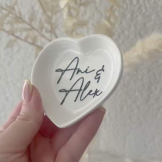 Personalisierte Ringschale Hochzeit | Keramik Schmuckschale mit Namen | Standesamt Deko | Ringhalter Hochzeit Geschenk