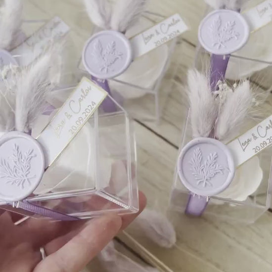 Gastgeschenk Rosenbox Rosenseife personalisiert - Hochzeit Verlobung Taufe - Flieder Violett