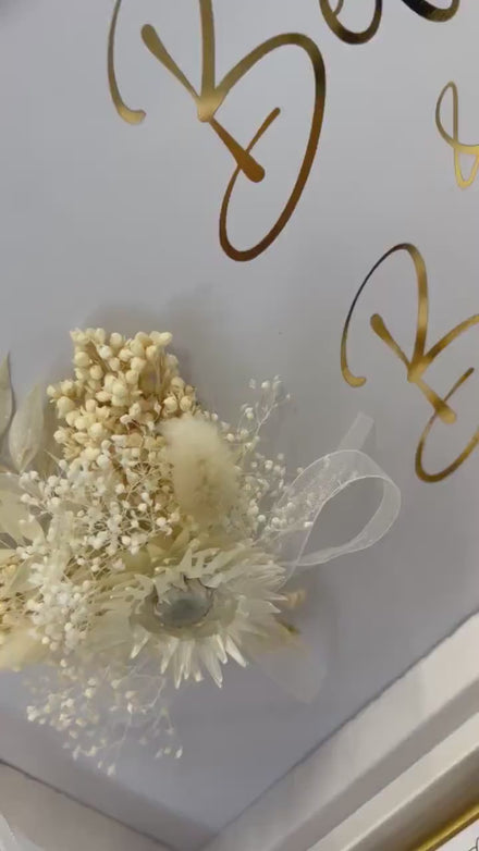 Gastgeschenk Hochzeit Verlobung Schokobox mit Trockenblumen Weiß Gold Geburtstag personalisiert mit Namen