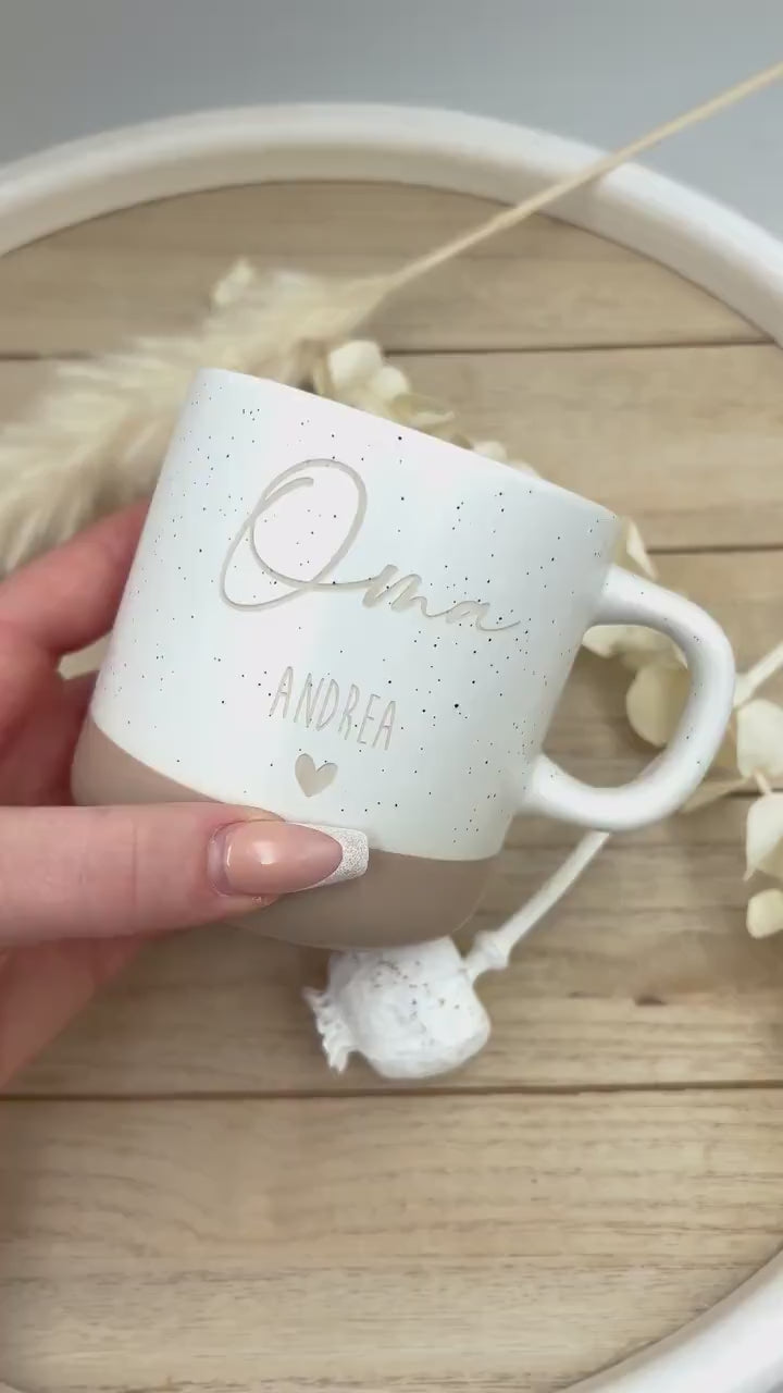 Oma Tasse mit Name & Herz – personalisierte Keramiktasse – Geschenk für Großmutter – Geburtstag, Muttertag – 360 ml – Beste Oma, Danke Oma,