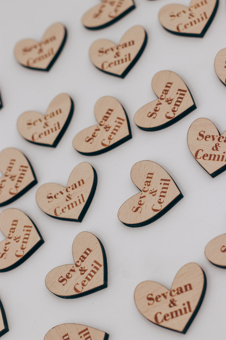 Tischkonfetti aus Holz (20 Stk) mit Namen