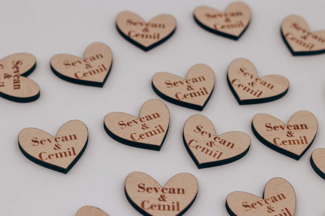 Tischkonfetti aus Holz (20 Stk) mit Namen