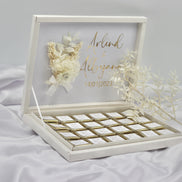 Gastgeschenk Hochzeit Verlobung Schokobox mit Trockenblumen Weiß Gold Geburtstag personalisiert mit Namen