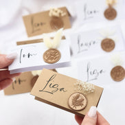 Platzkarte Namensschild Hochzeit Taufe Geburtstag mit Trockenblumen und Wachssiegel