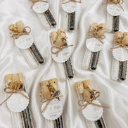 Gastgeschenk Reagenzglas „wir gehören zusammen wie Salz & Pfeffer“ personalisiert - Wedding favor