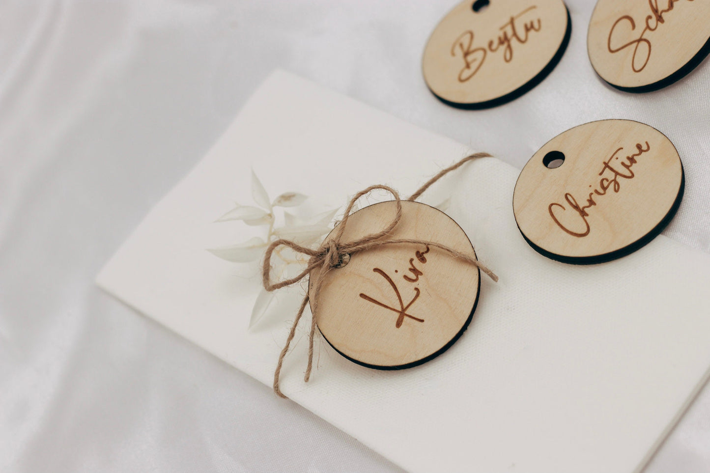 Platzkarten Namensschild personalisiert Hochzeit Taufe Geburtstag - Namensanhänger Tischplan Platzschild