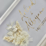 Gastgeschenk Hochzeit Verlobung Schokobox mit Trockenblumen Weiß Gold Geburtstag personalisiert mit Namen