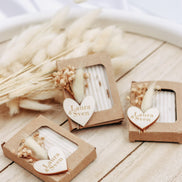 Gastgeschenk Lavendelseife personalisiert mit graviertem Herz & Trockenblumen Hochzeit Taufe Geburtstag