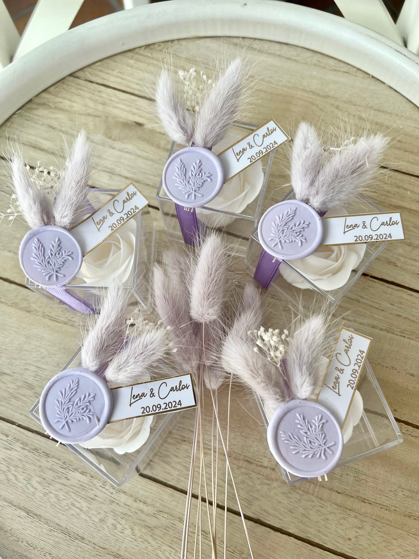 Gastgeschenk Rosenbox Rosenseife personalisiert - Hochzeit Verlobung Taufe - Flieder Violett