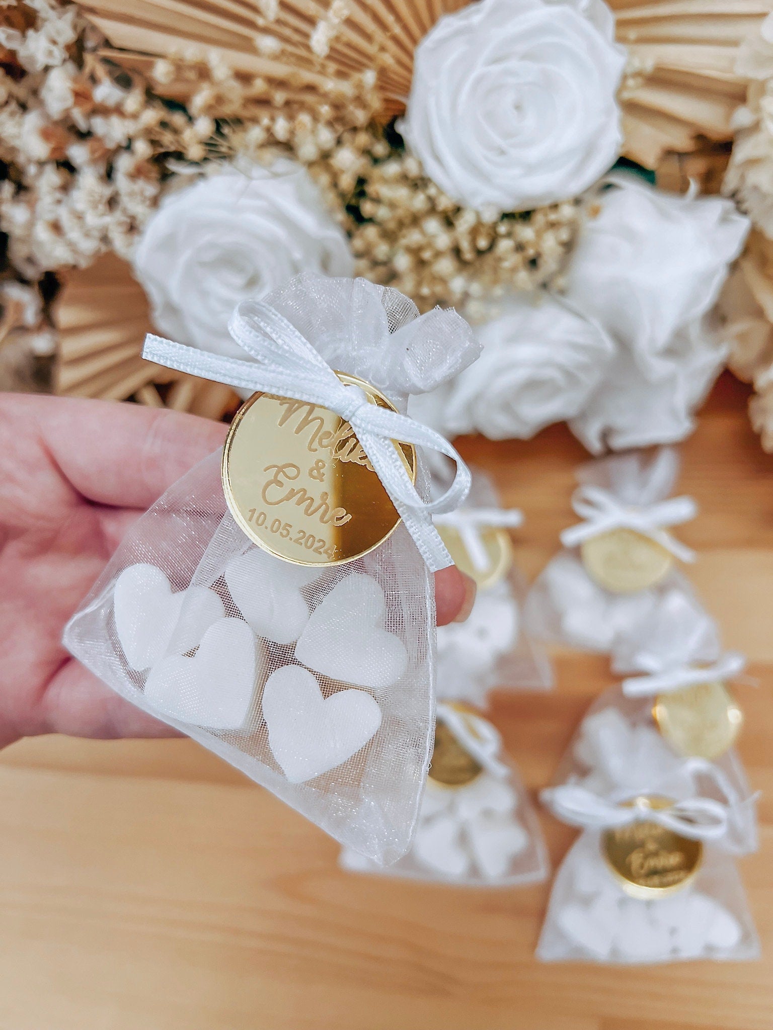 Gastgeschenk Hochzeit - Seifenbeutel mit Acryl Anhänger - Schneerose Duft - Verlobung Taufe Geburt