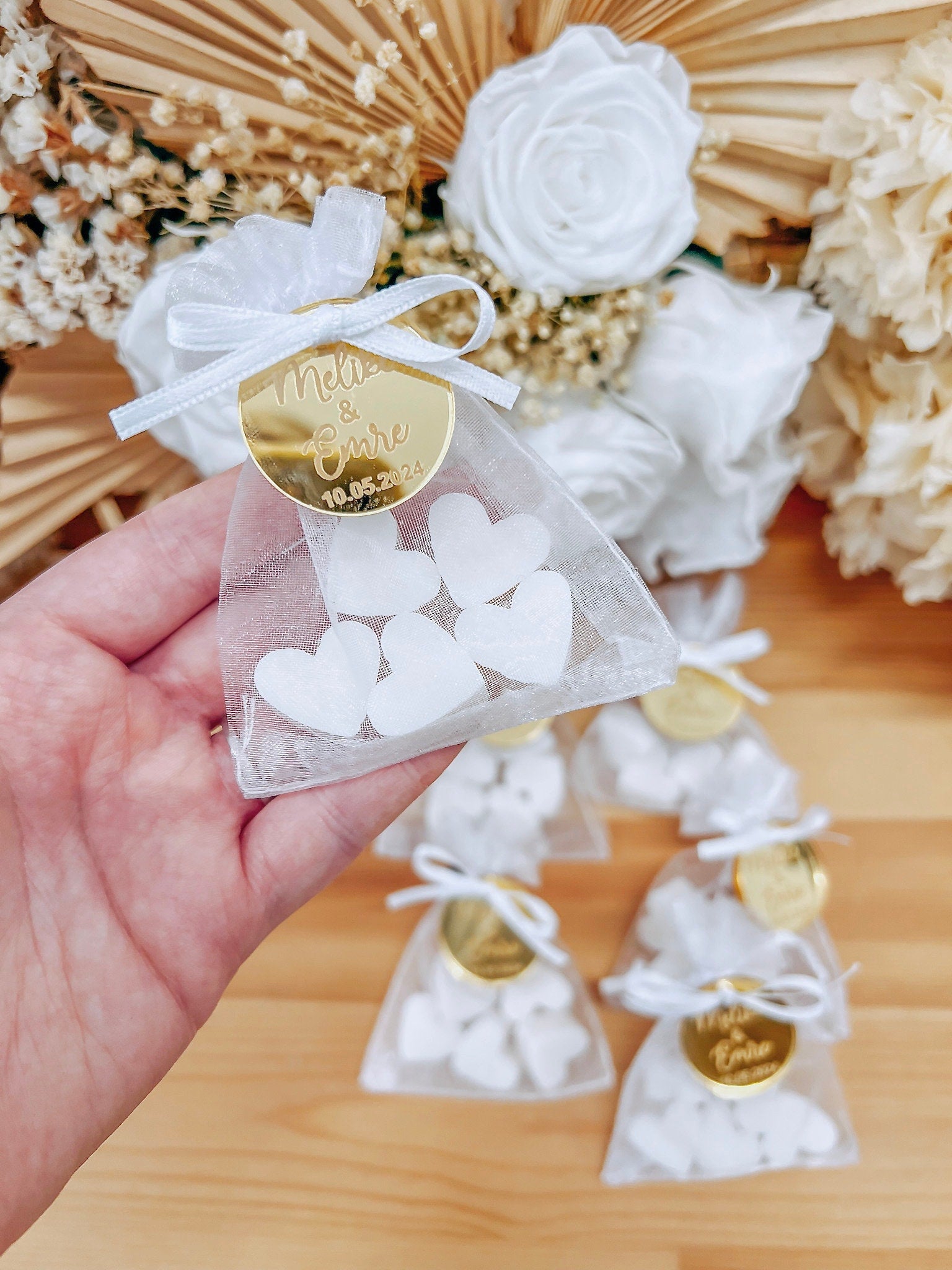 Gastgeschenk Hochzeit - Seifenbeutel mit Acryl Anhänger - Schneerose Duft - Verlobung Taufe Geburt