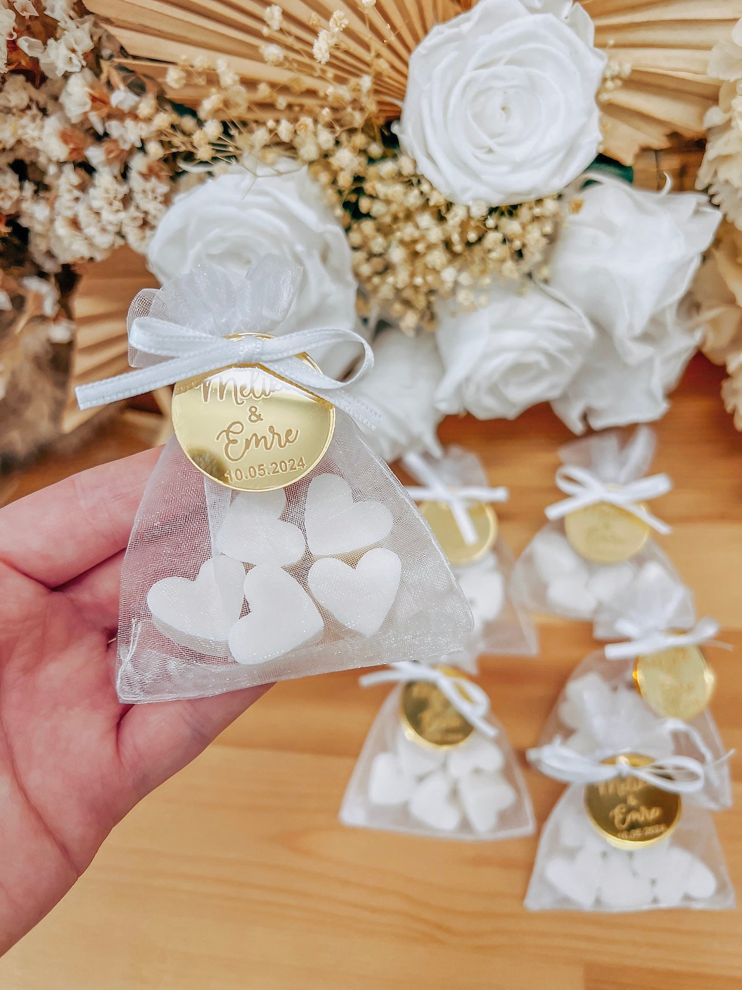 Gastgeschenk Hochzeit - Seifenbeutel mit Acryl Anhänger - Schneerose Duft - Verlobung Taufe Geburt