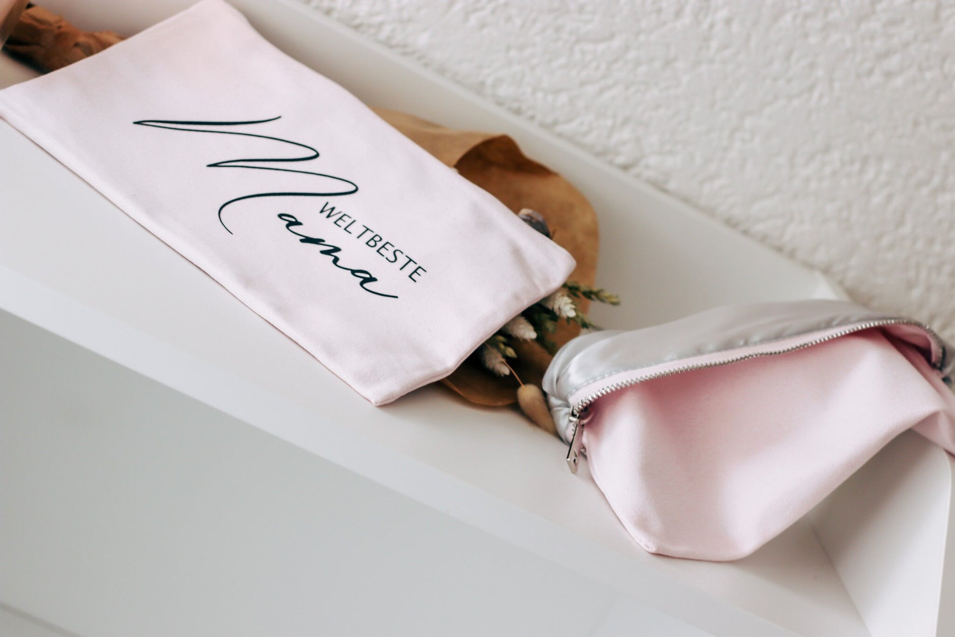 Weltbeste Mama Kulturtasche in rosa mit silbernen Satininnenfutter - Geschenk Mama Muttertag - Danke Mama