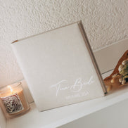 Team Bride - JGA Fotoalbum / Gästebuch - Mit Namen der Braut - Leinenstoff beige